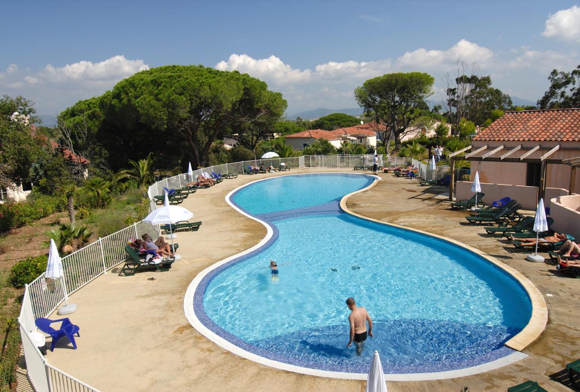 Residence Odalys Domaine Des Eucalyptus Saint Aygulf Bagian luar foto